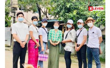 Embedded thumbnail for နွေးထွေးဖေးကူ ပရဟိတ အဖွဲ့ကို မိတ်ကပ်ပညာရှင်. ဆံပင်ပညာရှင် ဖက်ရှင်ဒီဇိုင်နာ များနဲ့ ဖွဲ့စည်းထား