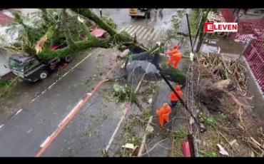 Embedded thumbnail for ဖိလစ်ပိုင်တွင် စူပါတိုင်ဖွန်းမုန်တိုင်း ဂိုနီ ဝင်ရောက်ပြီးနောက်လူ ၁၀ ဦးသေဆုံးကာ သန်း ၃၀ ကျော်ဒုက္ခရောက်နေ 