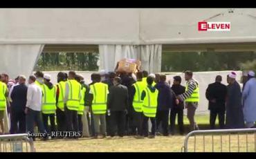 Embedded thumbnail for ဗလီပစ်ခတ်မှုက သေနတ်သမားမှာ တတိယမြောက် တိုက်ခိုက်မှု ကျူးလွန်ရန် စီစဉ်ထားခဲ့ဟု နယူးဇီလန်ရဲတပ်ဖွဲ့ ပြော