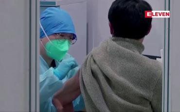 Embedded thumbnail for မျိုးကွဲကိုရိုနာဗိုင်းရပ်စ်ကူးစက်ခံရသူများပြားလာခြင်းသည် အမေရိကန်ကာကွယ်ဆေးထိုးနှံမှုအတွက် စိန်ခေါ်မှုဖြစ်လာ 
