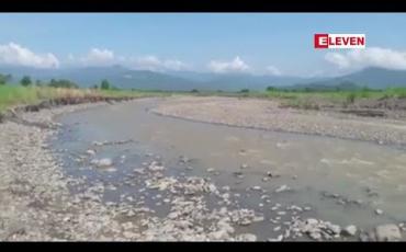 Embedded thumbnail for တောင်ကျချောင်း ဇီးချောင်း ချောင်း ကြောင့် ရွာရေတိုက်စားမည်ကို မြောင်းလှကျေးရွာသားများ စိုးရိမ်နေ