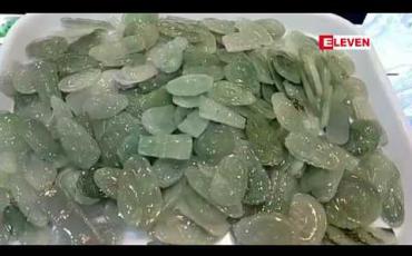 Embedded thumbnail for မန္တလေးမြို့တွင်ပြုလုပ်မည့် အပြည်ပြည်ဆိုင်ရာ ကျောက်မျက်နှင့်လက်ဝတ်ရတနာ အချောထည်ပြပွဲတွင် ကျောက်စိမ်း ပန်းပုပြိုင်ပွဲထည့်သွင်းကျင်းပသွားမည် (ရုပ်သံ) 
