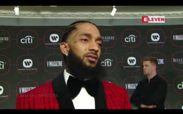 Embedded thumbnail for ရက်ပ်အဆိုတော် နစ်ပ်ဆီဟက်ဆဲလ် ကိုသေနတ်ဖြင့် အချက်ပေါင်းများစွာပစ်သတ်ခဲ့သည့် သံသယရှိသူအမျိုးသားကိုဖမ်းမိထားဟုရဲတပ်ဖွဲ့ ဆို