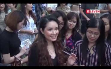 Embedded thumbnail for Simply Acoustic အယ်ဘမ်ကို ကြိုတင်မှာယူအားပေးခဲ့တဲ့ ပရိသတ်တွေနဲ့ အမှတ်တရတွေ့ဆုံပွဲ ပြုလုပ်ခဲ့တဲ့ တေးသံရှင် မို့မို့