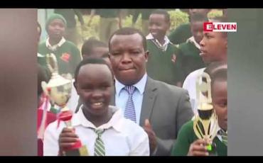 Embedded thumbnail for ၂၀၁၉ ခုနှစ်အတွက် ကမ္ဘာ့အတော်ဆုံးဆရာဆုကို ကင်ညာနိုင်ငံမှ ဆရာတစ်ဦးဆွတ်ခူး 