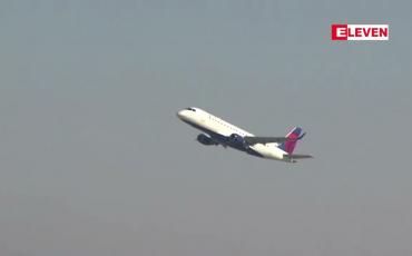 Embedded thumbnail for အမေရိကန်ရှိ လေကြောင်းလိုင်းအချို့နှင့် သြစတြေးလျရှိ အဓိက ဘဏ်များအင်တာနက်လိုင်း ပြတ်တောက်မှု