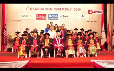 Embedded thumbnail for Y-MAX College ရဲ့ ပထမအကြိမ်မြောက် ဘွဲ့နှင်းသဘင်အခမ်းအနား ကျင်းပ (ရုပ်သံအစီအစဉ်) 