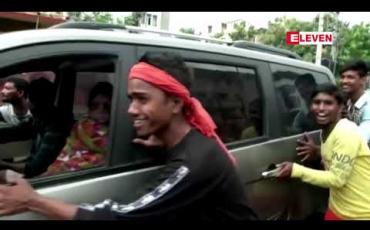 Embedded thumbnail for အိန္ဒိယမြောက်ပိုင်းတွင် မိုးနှောင်းမုတ်သုံမိုးအားကောင်းခဲ့သဖြင့် ရေကြီးမှုများဖြစ်ပေါ်ကာ သေဆုံးသူ ၁၁၃ ဦးထက်မနည်း ရှိခဲ့