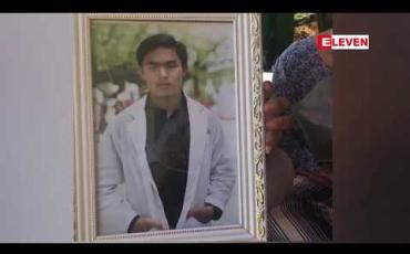 Embedded thumbnail for မန္တလေးမြို့တွင် စကားထိုင်ပြောနေသူနှစ်ဦးအား လူငယ်တစ်စုက အုပ်စုဖွဲ့ဓားဖြင့်ထိုးလုယက်မှုကြောင့် ရတနာပုံ တက္ကသိုလ် ကျောင်းသားတစ်ဦးသေဆုံး 