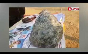 Embedded thumbnail for ခန္တီးမြို့တွင် ကျောက်မျက်ယာယီစျေးဖွင့်လှစ်သည်မှာ တစ်လနီးပါးကြာမြင့်လာပြီဖြစ်သော်လည်း လာရောက်ရောင်းချသူနည်းပါးနေ