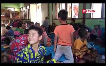 Embedded thumbnail for စစ်ပွဲများရပ်တန့်ပေးရန် တိုက်ပွဲဖြစ်ပွားရာဒေသရှိကျေးရွာအုပ်စုသုံးစုမှ ဒေသခံလေးထောင်ကျော်တို့က ရှမ်းလက်နက်ကိုင်တပ်ဖွဲ့ နှစ်ဖွဲ့ ထံသို့ လက်မှတ်ရေးထိုးတောင်းဆို