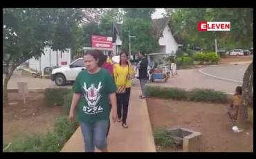 Embedded thumbnail for ထိုင်းနိုင်ငံဘက်သို့ အလုပ်သမား ၆၀၀၀ ကျော် နေ့စဉ် သွားရောက်လုပ်ကိုင်နေရသည့်အတွက် ဘုရားသုံးဆူ နယ်စပ်ဂိတ်စခန်းကို တရားဝင်ဖွင့်ပေးရန် ဒေသခံများ လိုလားနေဟု သိရ 