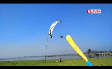 Embedded thumbnail for မန္တလေးမြို့ရှိ တောင်သမန်အင်း ပတ်ဝန်းကျင်တွင် ချစ်ကြည်ရေး အလှပြ ပါရာမိုတာ စက်တပ်လေထီးခုန်အုပ်စုဖွဲ့  စီးနင်း ပျံသန်းမှု ပြုလုပ်