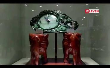 Embedded thumbnail for ရှေးခေတ် လက်ဝတ်ရတနာ အသုံးအဆောင်များနှင့် တွင်းထွက်ကျောက်မျက်ရတနာ ပြခန်းများပါဝင်သည့် ကျောက်မျက်နှင့် လက်ဝတ်ရတနာ အချောထည်ပြပွဲကို မန္တလေးမြို့တွင် ပထမဆုံးအကြိမ်ကျင်းပ (ရုပ်သံ) 