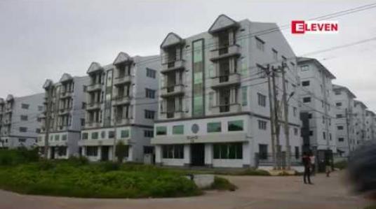 Embedded thumbnail for  ဥမ္မာဒန္တီတန်ဖိုးနည်း အိမ်ယာနဲ့ တန်ဖိုးသင့်အိမ်ယာ ဝယ်ယူမည့်သူမရှိ ဖြစ်နေ
