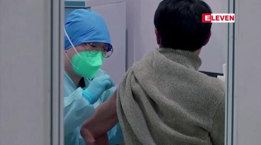Embedded thumbnail for မျိုးကွဲကိုရိုနာဗိုင်းရပ်စ်ကူးစက်ခံရသူများပြားလာခြင်းသည် အမေရိကန်ကာကွယ်ဆေးထိုးနှံမှုအတွက် စိန်ခေါ်မှုဖြစ်လာ 