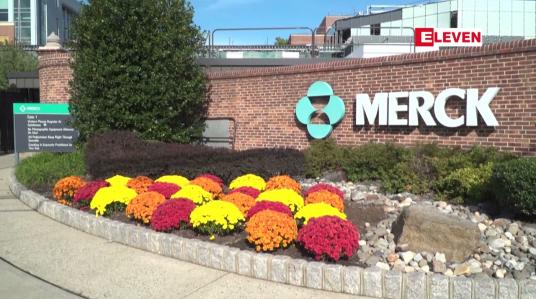 Embedded thumbnail for Merck ၏ COVID-19 ဗိုင်းရပ်စ်သတ်ဆေးသည် ပြင်းထန်ရောဂါအခြေအနေ မဖြစ်ပွားစေရန် ကာကွယ်နိုင်