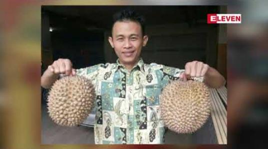 Embedded thumbnail for အင်ဒိုနီးရှားတွင် ဒူးရင်းသီးနှစ်လုံးကို တစ်လုံးလျှင် ဒေါ်လာ ၁၀၀၀ နီးပါးဖြင့် ရောင်းချခဲ့ (ရုပ်သံ) 