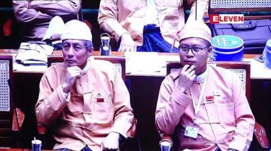 Embedded thumbnail for ယခု ဘဏ္ဍာနှစ်တွင် ရန်ကုန်တိုင်းအတွင်း အလုပ်သမားမှတ်ပုံတင် လျှောက်ထားသူ ၈ သိန်းခန့်အနက် အစိုးရဝန်ထမ်း ၂၀၀၀ ကျော်နှင့် စက်ရုံ အလုပ်ရုံများ၌ ဝန်ထမ်း တစ်သိန်းခွဲကျော်အား အလုပ်အကိုင် ရှာဖွေပေးခဲ့ဟုဆို 