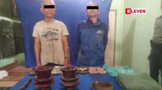 Embedded thumbnail for လူမြင်ကွင်းတွင် လင်မယားနှစ်ဦးအား ကြွေသီးဖြင့် ထုရိုက်သတ်ခဲ့သည့် သားအဖနှစ်ဦးအား  တောင်ငူမြို့နယ်တရားရုံး၌ ထပ်မံ ချုပ်ရက်ရမန်ယူ
