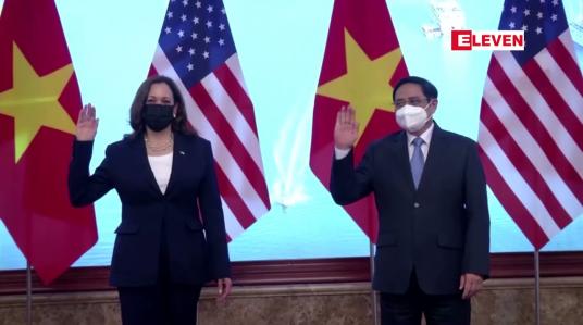 Embedded thumbnail for ဗီယက်နမ်ကို ပင်လယ်ရေကြောင်း လုံခြုံရေး အပါအဝင် အဓိကကျသည့် ကဏ္ဍများတွင် ပံ့ပိုးကူညီသွားမည်ဟု အမေရိကန် ဒုသမ္မတ ပြောကြား
