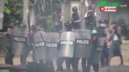 Embedded thumbnail for သြစတြေးလျအနေဖြင့် မြန်မာနိုင်ငံအပေါ် ဒဏ်ခတ်ပိတ်ဆို့မှုများ ချမှတ်ဖွယ်မရှိဟု သြစတြေးလျ သတင်းတစ်ရပ် ဆို