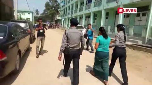 Embedded thumbnail for သီဟတင်စိုးအား မုဒိန်းမှုဖြင့် ငွေကြေးခြိမ်းခြောက် တောင်းခံသည့်အမှုတွင် တရားလို၏ညီမအား စစ်ဆေးခဲ့ပြီး အမှုမဖွင့်ခင် ငွေကြေးညှိနှိုင်းမှု ရှိခဲ့ကြောင်း ထွက်ဆို