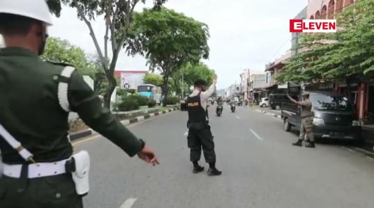Embedded thumbnail for အင်ဒိုနီးရှားတွင် ကိုရိုနာဗိုင်းရပ်စ် ကူးစက်မှုများ တစ်ဟုန်ထိုး မြင့်တက်လာ